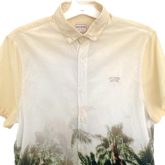 Guess Palm Trees Shortsleeved Button Down Shirt - Picture 4 of 8